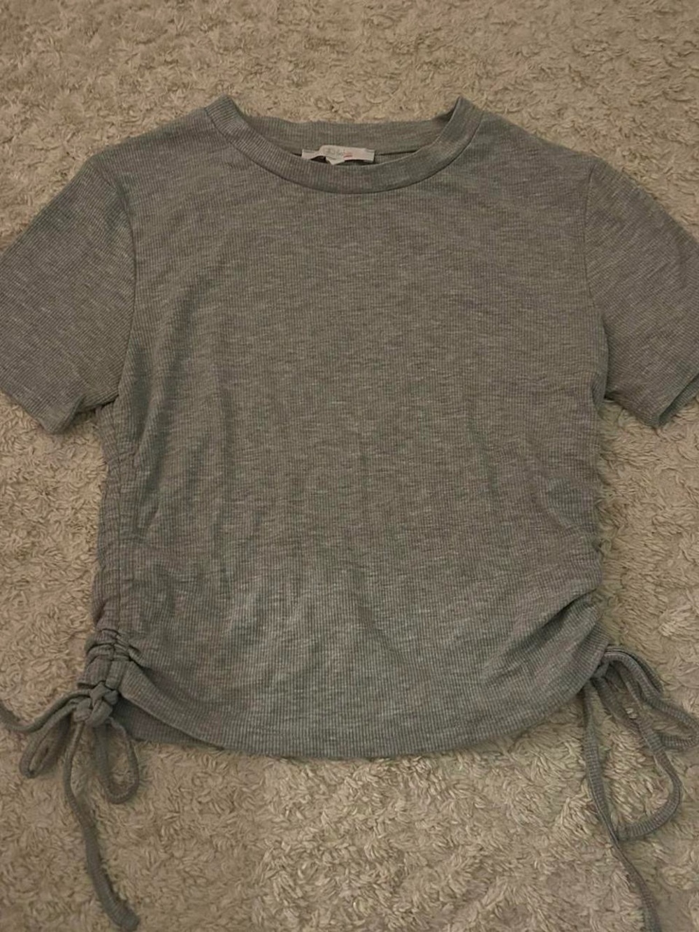 Francesca's Collections Light Gray Ribbed Tie-Hem Crop Top